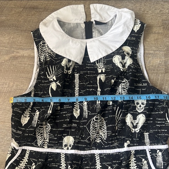 Retrolicious Skelton Dress Size L/XL - Picture 5 of 8